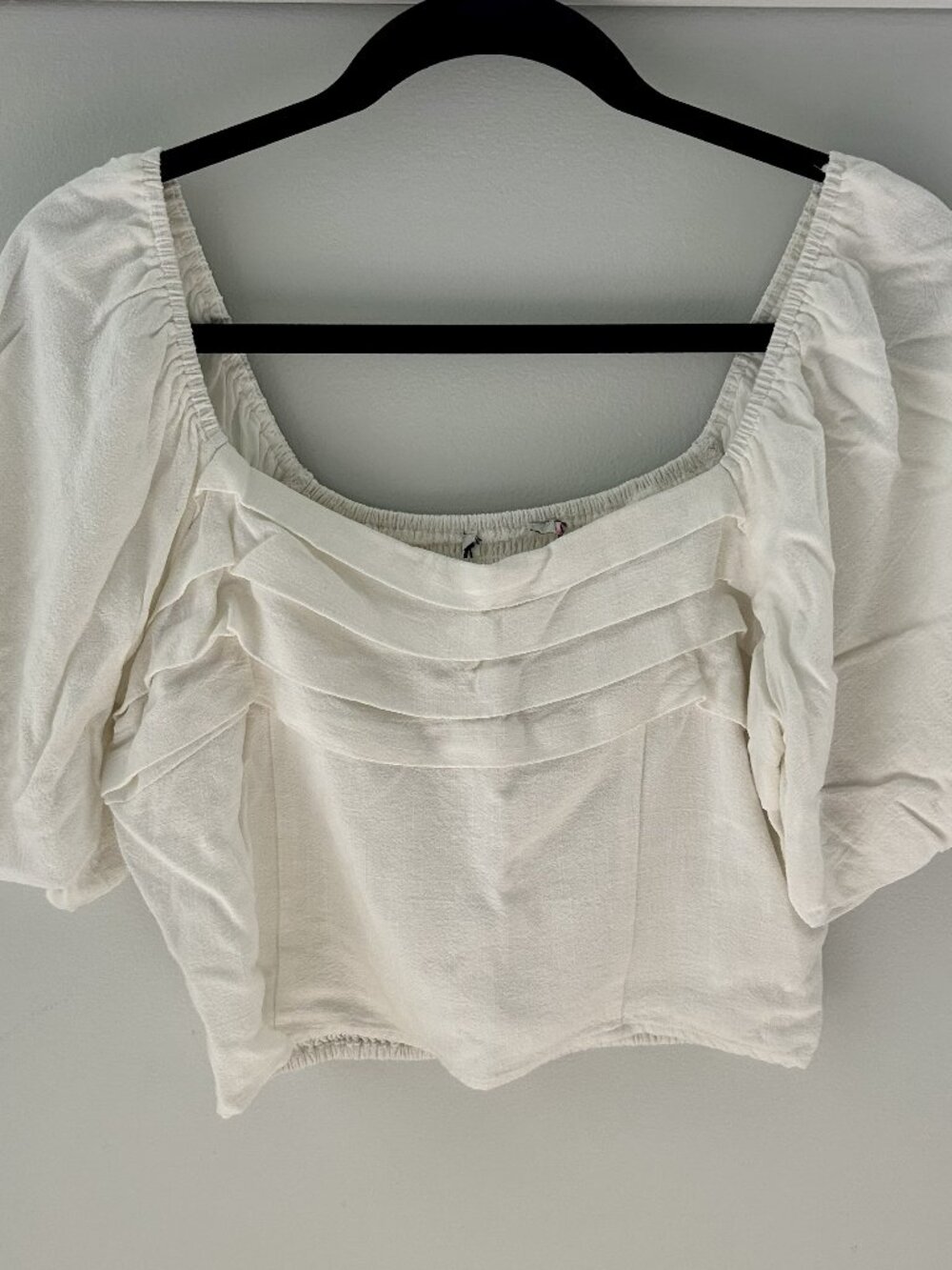 Elegant White Puff Sleeve Top